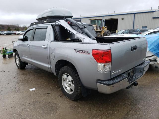 5TFHY5F11CX259701 - 2012 TOYOTA TUNDRA CREWMAX LIMITED SILVER photo 2