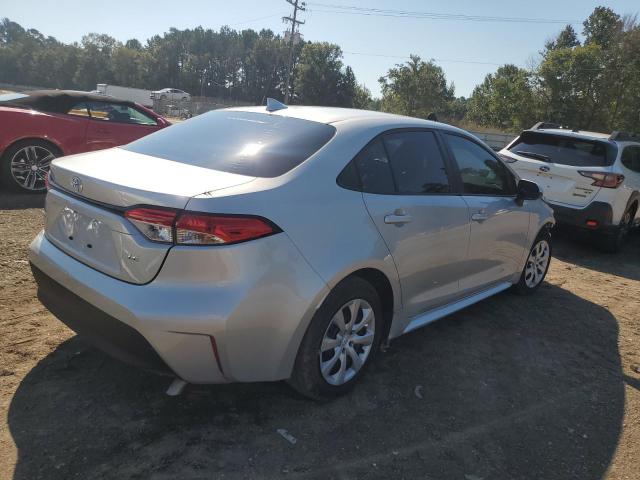 5YFB4MDE7RP085299 - 2024 TOYOTA COROLLA LE Gümüş fotoğraf 3