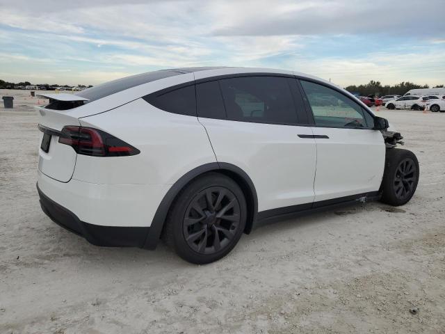 7SAXCBE51PF413579 - 2023 TESLA MODEL X WHITE photo 3