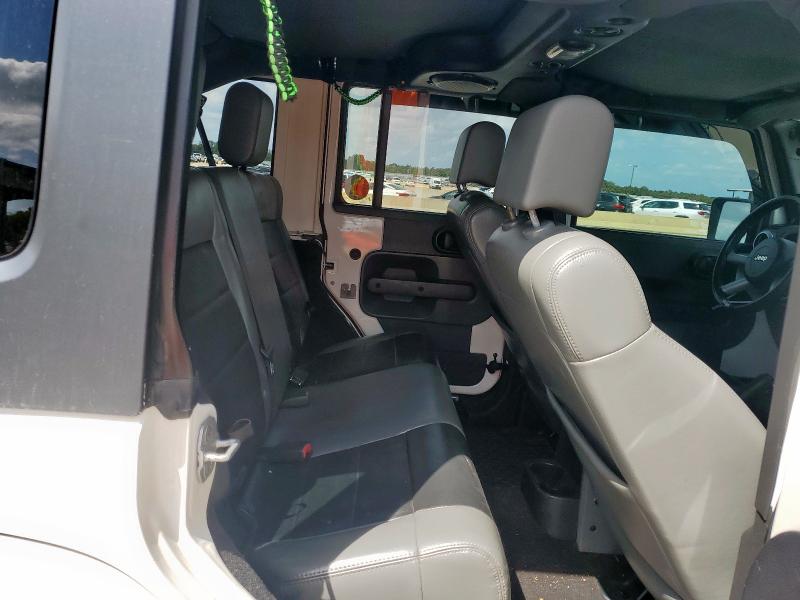 1J4BA5H10AL214349 - 2010 JEEP WRANGLER UNLIMITED SAHARA Սպիտակ լուսանկար 10