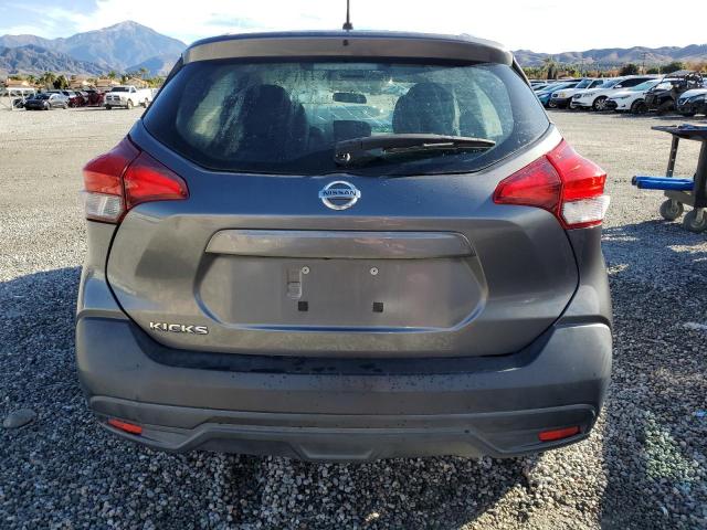 3N1CP5CU9KL543022 - 2019 NISSAN KICKS S GRAY photo 6