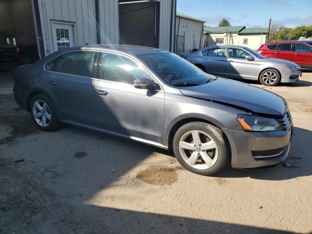 1VWBT7A39EC061089 - 2014 VOLKSWAGEN PASSAT SE 灰色 照片 4