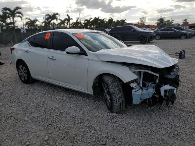 1N4BL4BV3LC283616 - 2020 NISSAN ALTIMA S WHITE photo 4