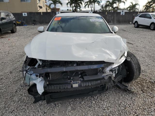 1N4BL4BV3LC283616 - 2020 NISSAN ALTIMA S WHITE photo 5