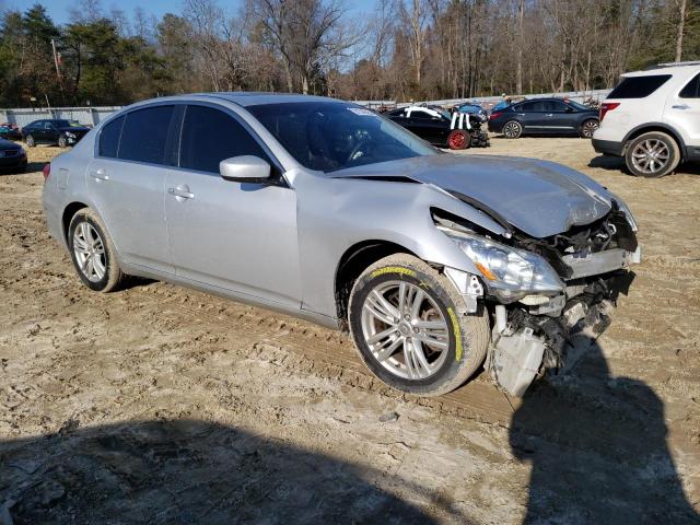 JN1CV6AR9FM523844 - 2015 INFINITI Q40 SILVER photo 4