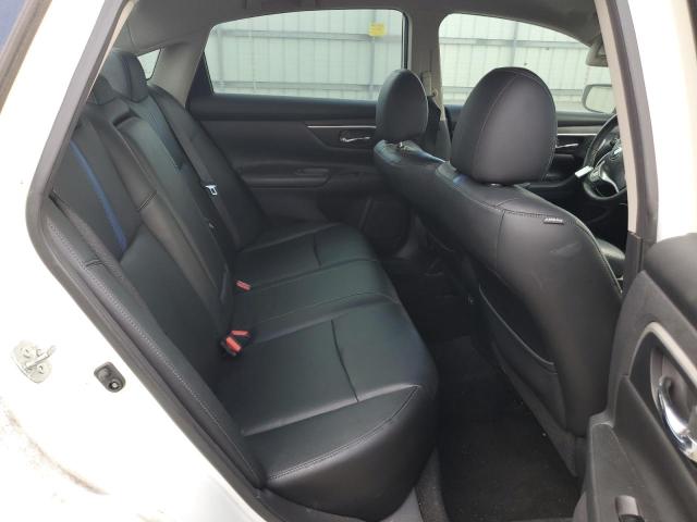 1N4AL3AP6JC264807 - 2018 NISSAN ALTIMA 2.5 Biały zdjęcie 10