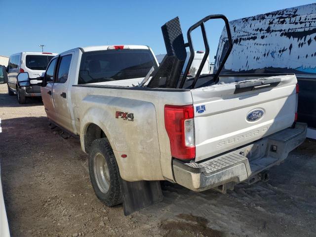 1FT8W3DT7KED09767 - 2019 FORD F350 SUPER DUTY WHITE photo 2