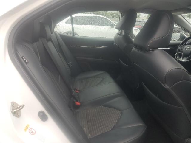 4T1B11HK2KU762559 - 2019 TOYOTA CAMRY L WHITE photo 10