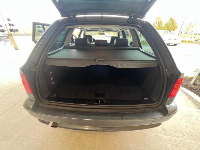 WBADS43451GD85095 - 2001 BMW 525 IT AUTOMATIC GRAY photo 9