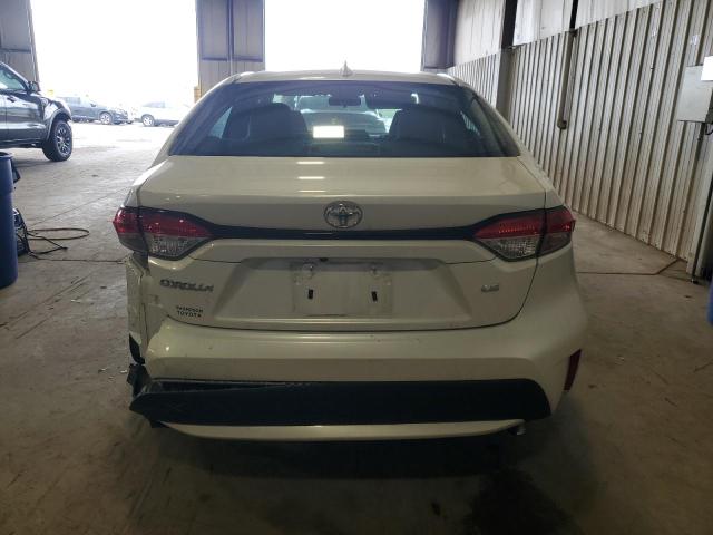 5YFEPMAE9NP302550 - 2022 TOYOTA COROLLA LE WHITE photo 6