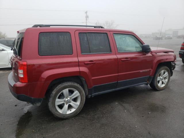 1C4NJPFB5DD166405 - 2013 JEEP PATRIOT LATITUDE RED photo 3