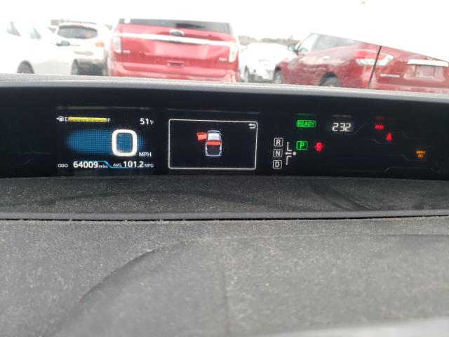 JTDKARFP4H3048352 - 2017 TOYOTA PRIUS PRIM 白色 照片 9