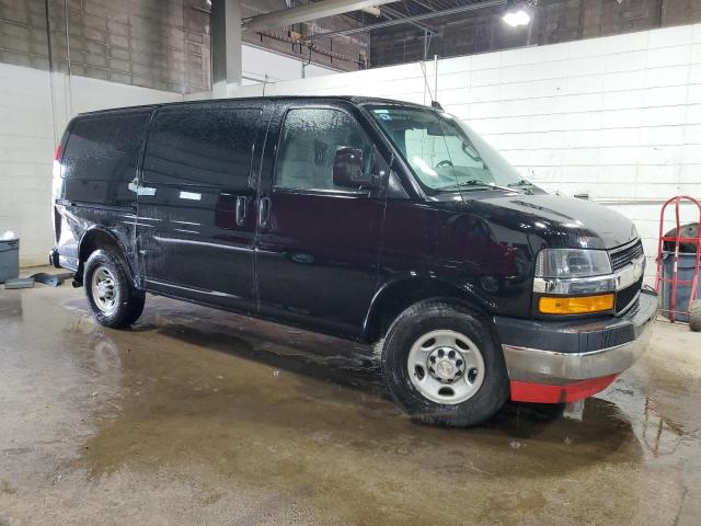 1GCWGAFP2J1186927 - 2018 CHEVROLET EXPRESS G2 შავი ფოტო 4