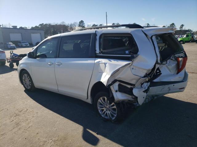 5TDYK3DCXGS695646 - 2016 TOYOTA SIENNA XLE WHITE photo 2