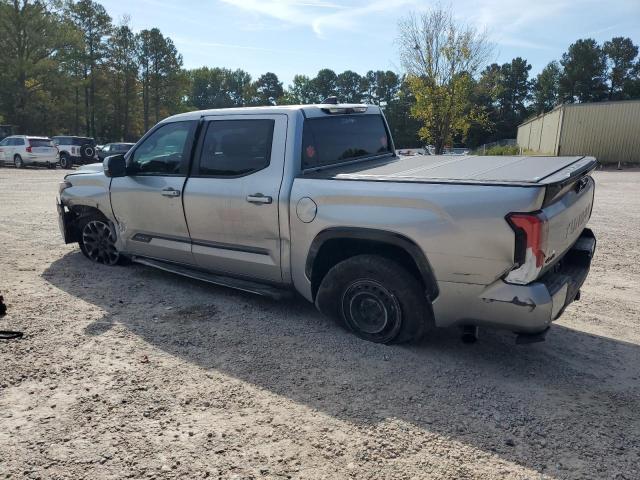 5TFNA5DB1RX190343 - 2024 TOYOTA TUNDRA CREWMAX PLATINUM Сріблястий фото 2