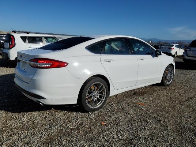 3FA6P0H76HR207677 - 2017 FORD FUSION SE WHITE photo 3