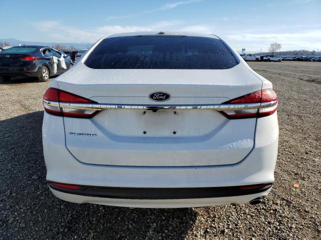 3FA6P0H76HR207677 - 2017 FORD FUSION SE WHITE photo 6