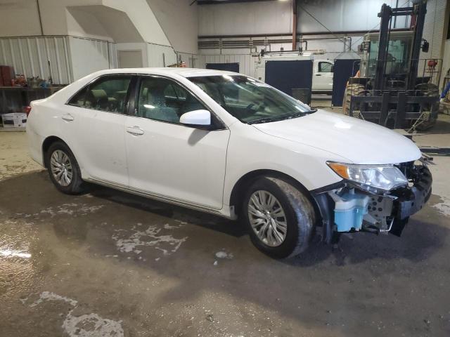 4T4BF1FK3DR316904 - 2013 TOYOTA CAMRY L WHITE photo 4