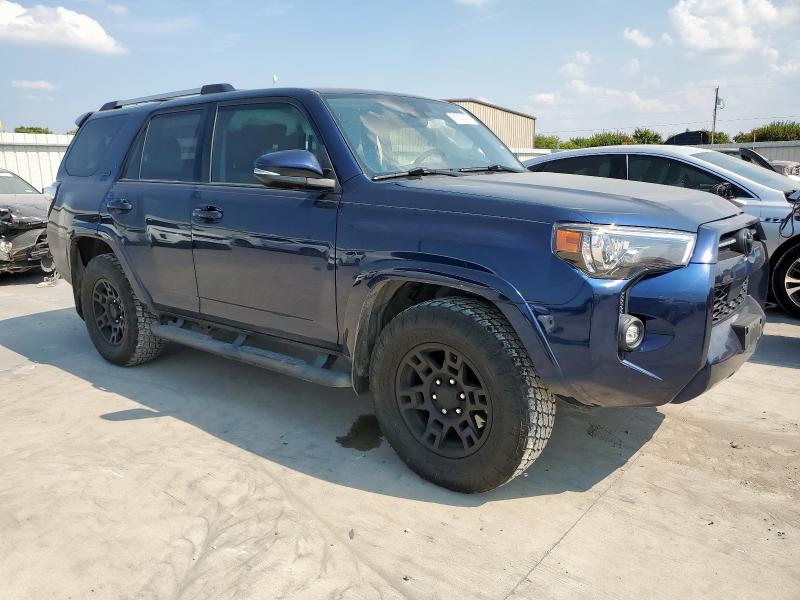 JTEFU5JRXM5250407 - 2021 TOYOTA 4RUNNER SR5 BLUE photo 4
