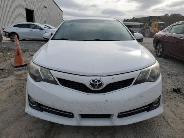 4T1BF1FK6EU845050 - 2014 TOYOTA CAMRY L WHITE photo 5