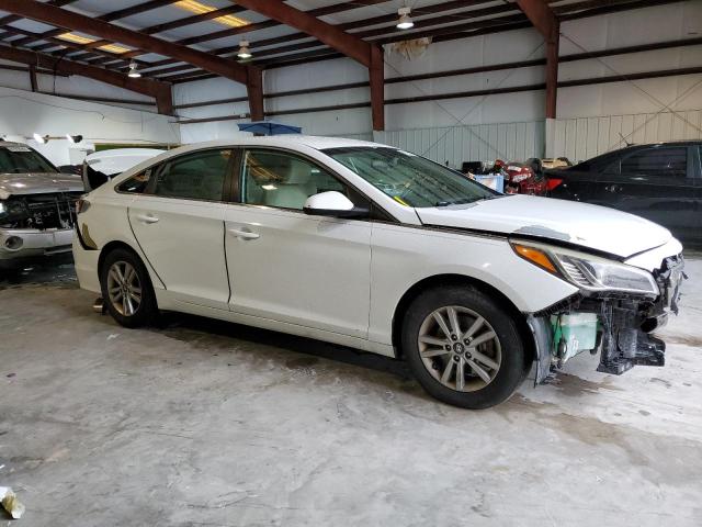 5NPE24AF7GH314591 - 2016 HYUNDAI SONATA SE WHITE photo 4