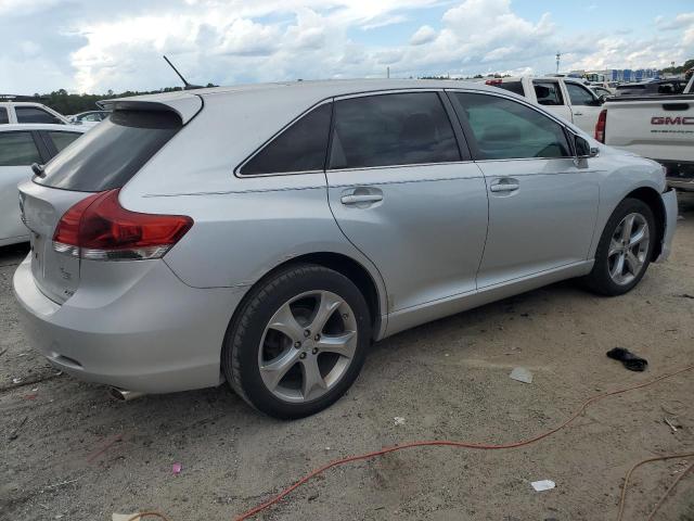 4T3ZK3BBXDU052433 - 2013 TOYOTA VENZA LE SILVER photo 3