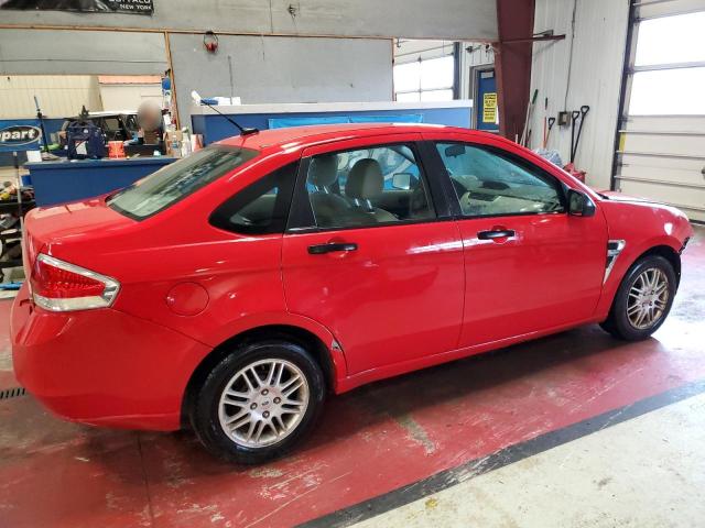 1FAHP35N68W156255 - 2008 FORD FOCUS SE RED photo 3