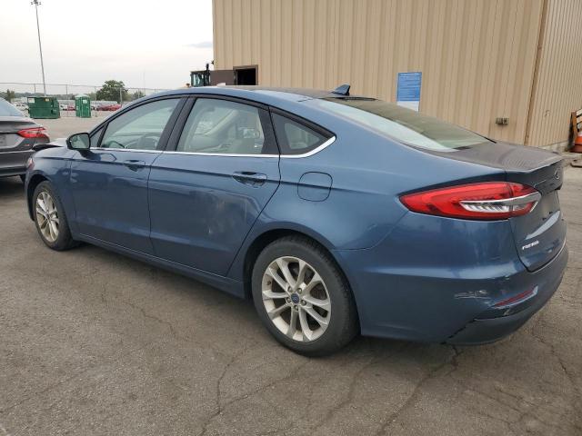3FA6P0HD2KR218804 - 2019 FORD FUSION SE BLUE photo 2