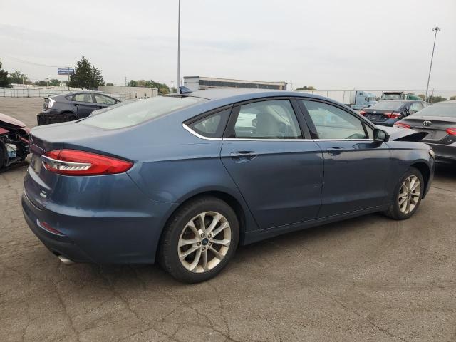 3FA6P0HD2KR218804 - 2019 FORD FUSION SE BLUE photo 3