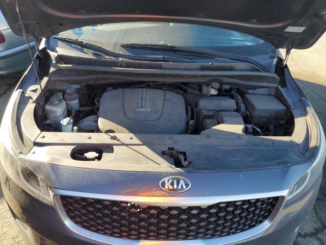 KNDMB5C17G6175804 - 2016 KIA SEDONA LX GRAY photo 12