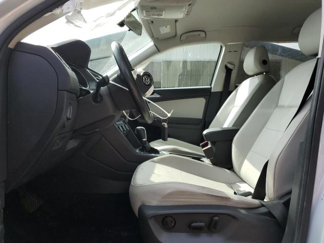 3VV3B7AX5JM174531 - 2018 VOLKSWAGEN TIGUAN SE ნაცრისფერი ფოტო 7