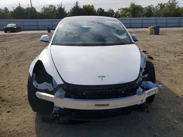 5YJ3E1EB1PF635660 - 2023 TESLA MODEL 3 أبيض صورة 5