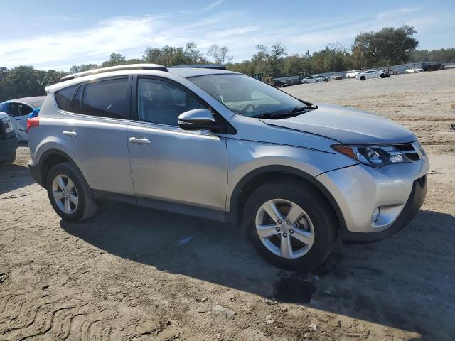 2T3WFREV6DW054728 - 2013 TOYOTA RAV4 XLE SILVER photo 4