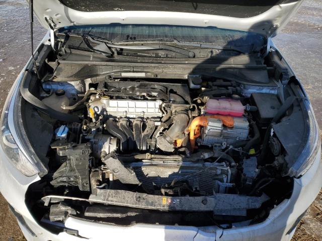 KNDCB3LC2M5488519 - 2021 KIA NIRO LX SILVER photo 12