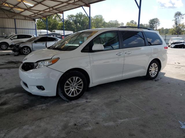 2014 TOYOTA SIENNA XLE, 