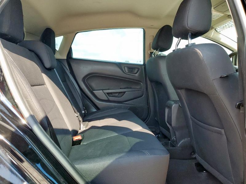 3FADP4EJ4JM106719 - 2018 FORD FIESTA SE Czarny zdjęcie 11