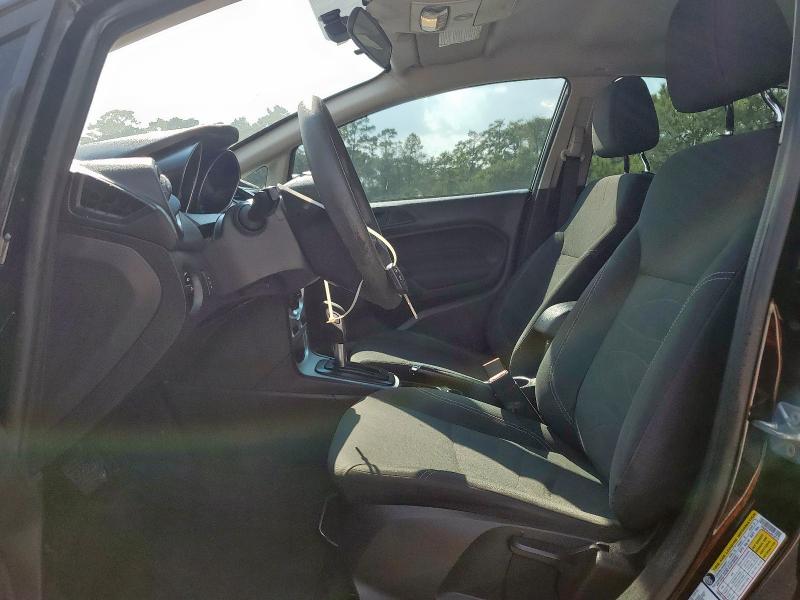 3FADP4EJ4JM106719 - 2018 FORD FIESTA SE Czarny zdjęcie 7