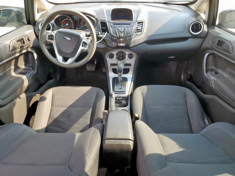 3FADP4EJ4JM106719 - 2018 FORD FIESTA SE Czarny zdjęcie 8