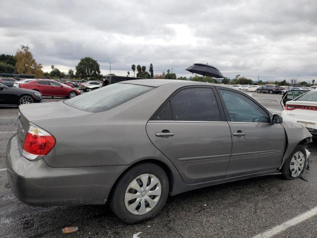 4T1BE32K55U614404 - 2005 TOYOTA CAMRY LE GRAY photo 3