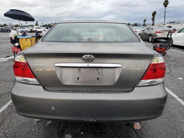 4T1BE32K55U614404 - 2005 TOYOTA CAMRY LE GRAY photo 6