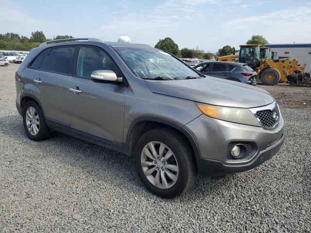 5XYKU4A13BG017397 - 2011 KIA SORENTO EX Մոխրագույն լուսանկար 4
