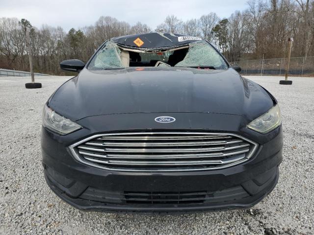 3FA6P0H71HR182428 - 2017 FORD FUSION SE BLACK photo 5