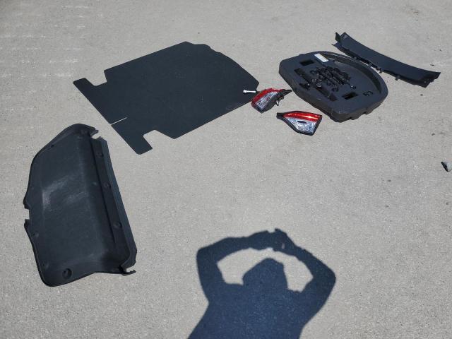 5YFEPRAE7LP101319 - 2020 TOYOTA COROLLA LE BLUE photo 12