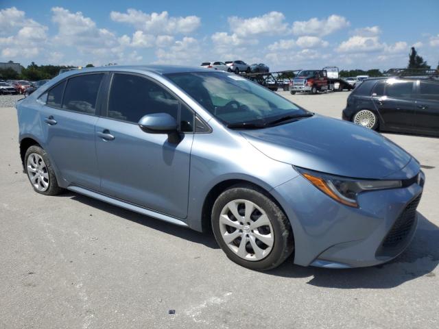 5YFEPRAE7LP101319 - 2020 TOYOTA COROLLA LE BLUE photo 4