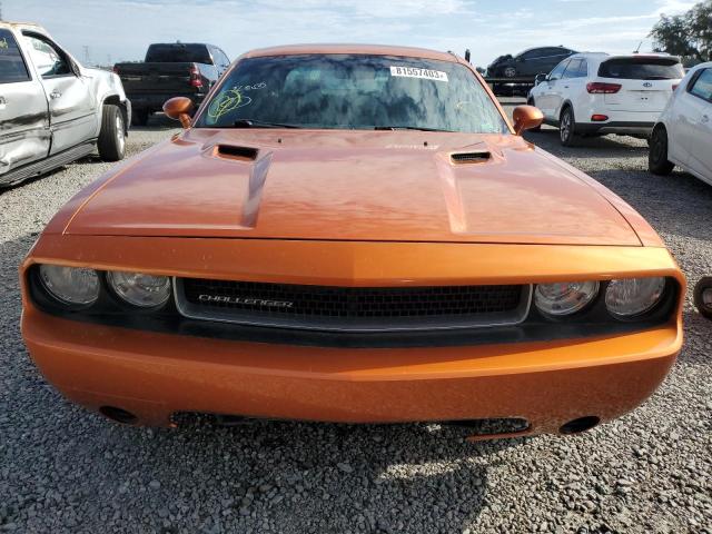 2B3CJ4DG8BH565783 - 2011 DODGE CHALLENGER ORANGE photo 5