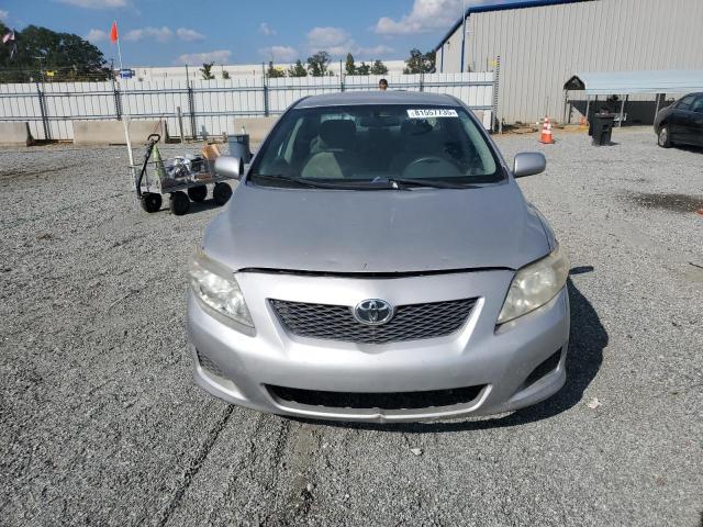 1NXBU40E79Z032431 - 2009 TOYOTA COROLLA BASE Сріблястий фото 5