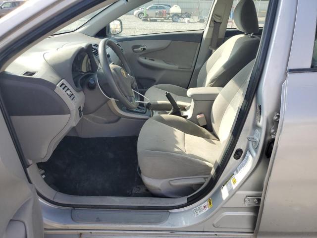 1NXBU40E79Z032431 - 2009 TOYOTA COROLLA BASE Сріблястий фото 7