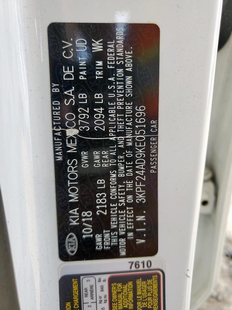 3KPF24AD9KE051696 - 2019 KIA FORTE FE 白色 照片 12