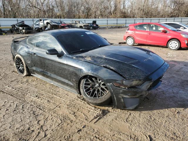 1FA6P8CF1J5132134 - 2018 FORD MUSTANG GT BLACK photo 4