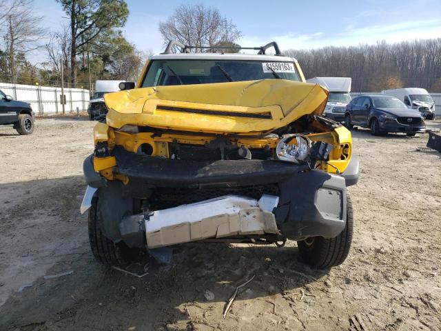 JTEBU11F970006312 - 2007 TOYOTA FJ CRUISER YELLOW photo 5